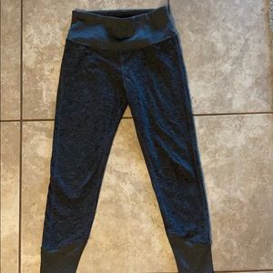 Alo Yoga Grey Workout Pants (small)